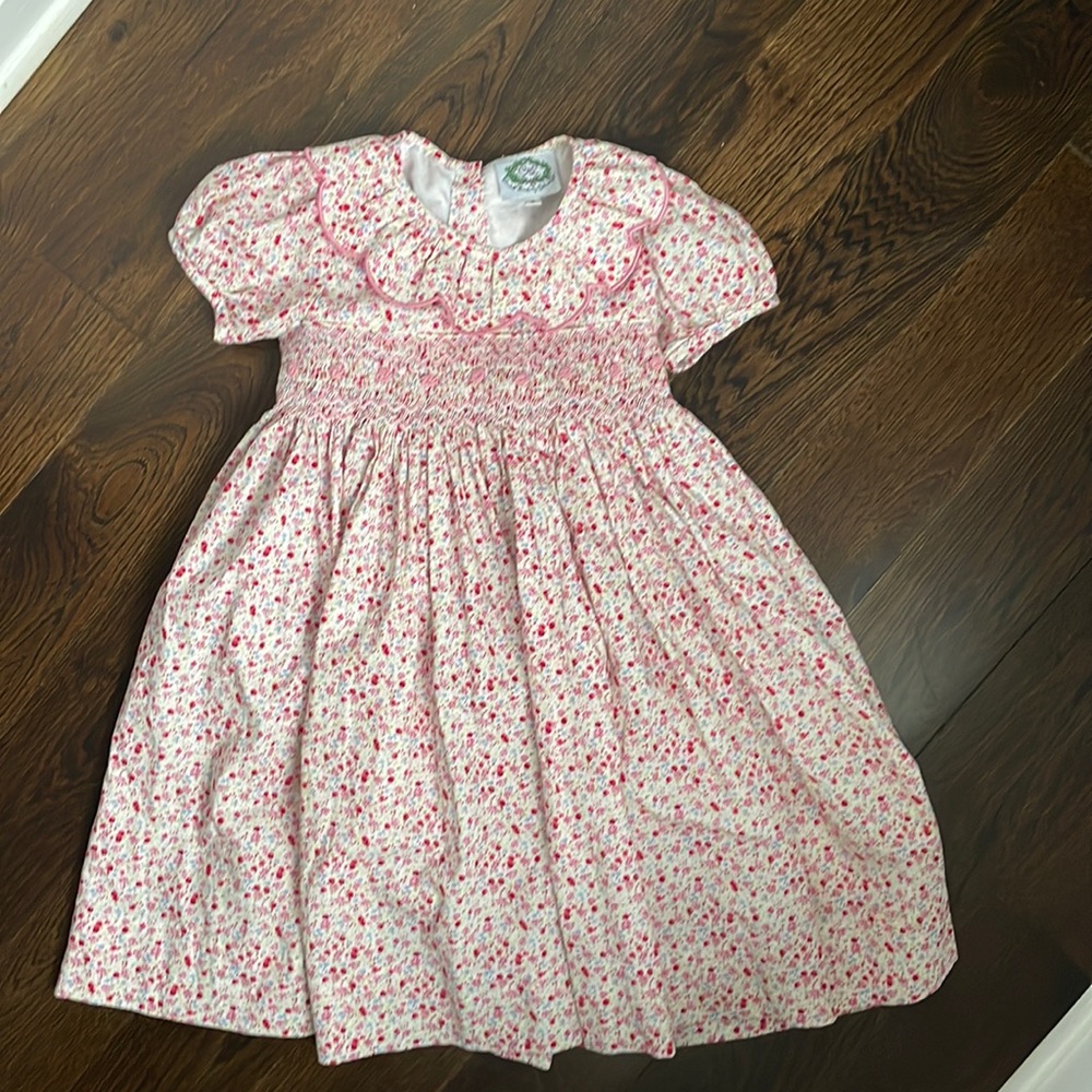 Cecil & Lou Smocked Floral Dress - size 6